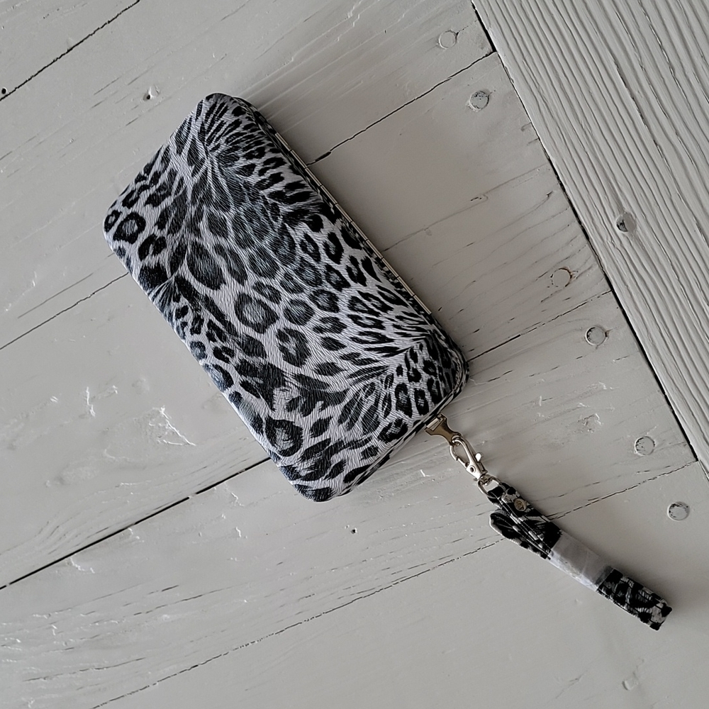 Small Wristlet